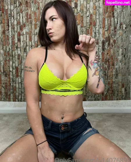 Terry Lifts OnlyFans Thumbnail #GNnvwYv96o