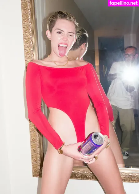 Terry Richardson OnlyFans Thumbnail #PmuZxbobEp