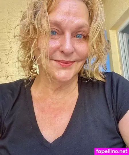 Tess Mature OnlyFans Thumbnail #2MB5QfIKme