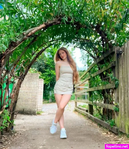 Tessa Bear OnlyFans Thumbnail #4DbHmS1UJd