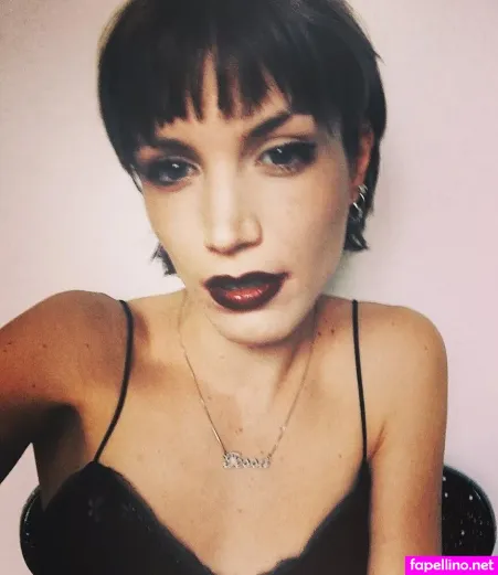 Tessa Bergmeier OnlyFans Thumbnail #i61rlxSJ2j