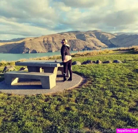 Tessa Euphoria OnlyFans Thumbnail #0QlnItLS3k