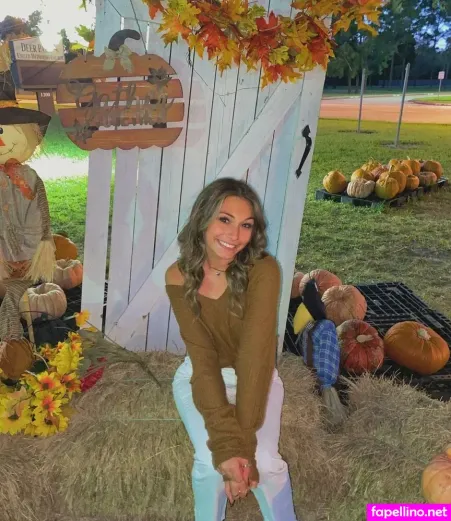 Tessa Lee OnlyFans Thumbnail #IUwnEO3FrX