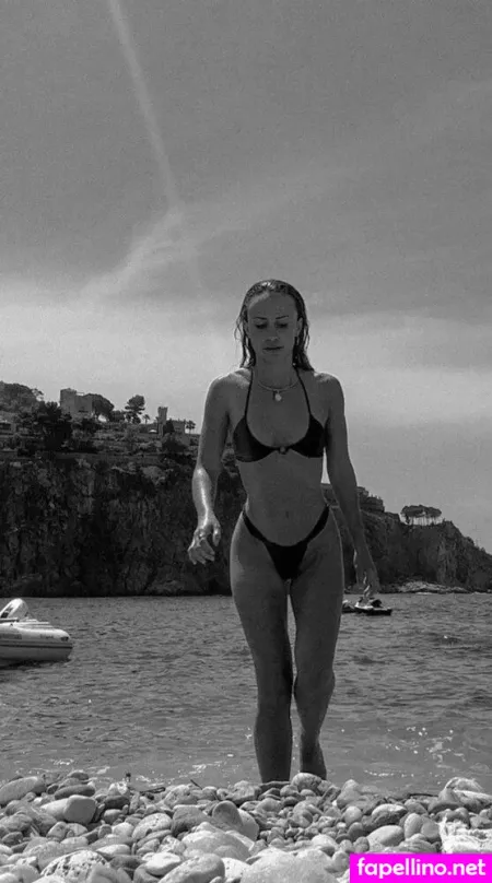 Tessa Stirling OnlyFans Thumbnail #jRCHqqUmbu