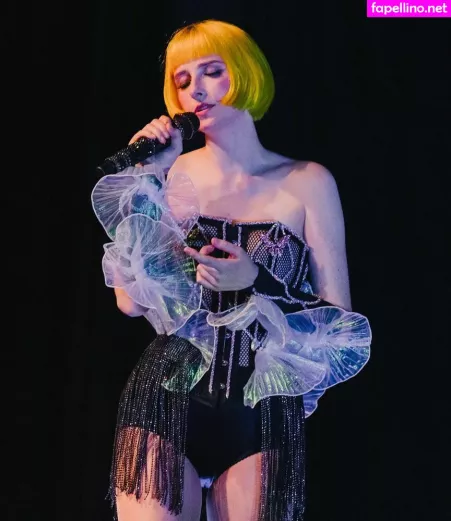 Tessa Violet OnlyFans Thumbnail #Gw3GnrGnAm