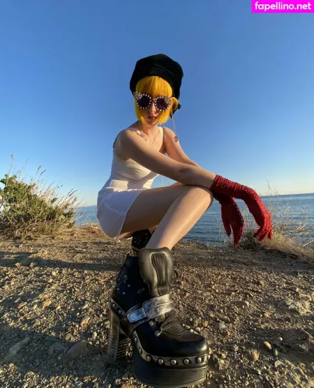 Tessa Violet OnlyFans Thumbnail #RsQFSqiB4x