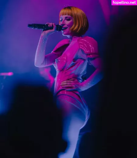 Tessa Violet OnlyFans Thumbnail #pikAIbmMfc