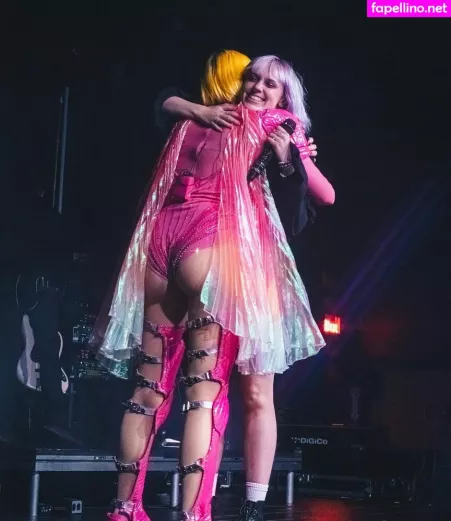 Tessa Violet OnlyFans Thumbnail #qB9Yrr3VvZ