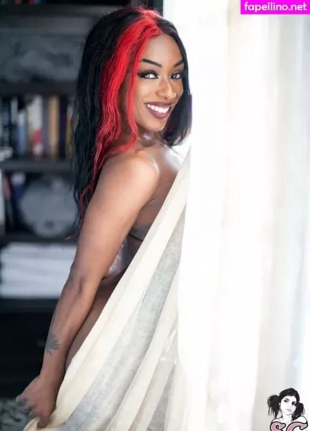 Tessartiste OnlyFans Thumbnail #4Uyan28DX6