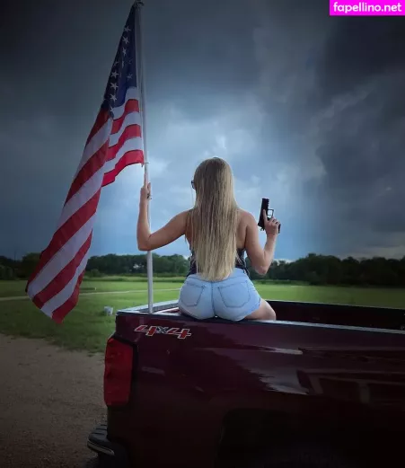 Texashoneysuckle OnlyFans Thumbnail #Vqi2IJcjdD