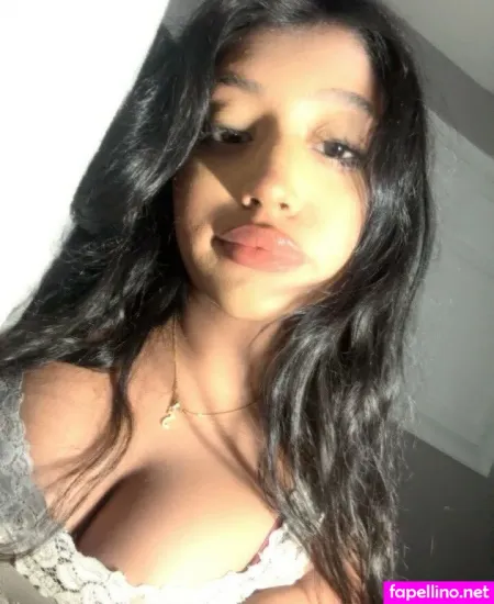 Tftuelips OnlyFans Thumbnail #T0VZ4TiWzA