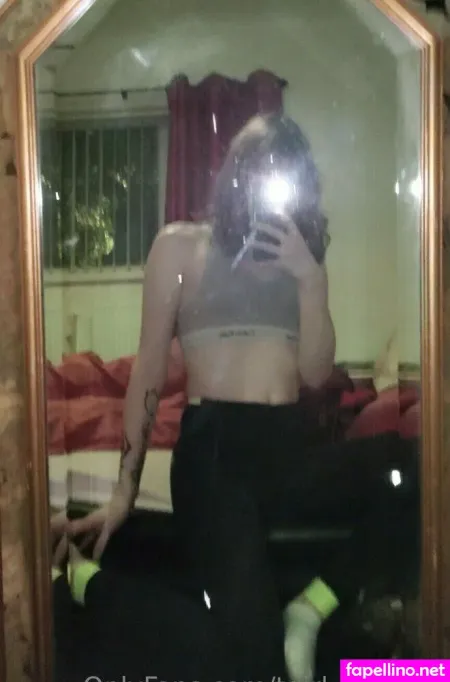 Tgirl Autumn OnlyFans Thumbnail #iaPEcU9BCu
