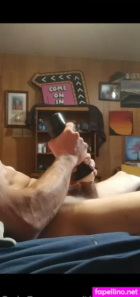 Th3wolf212 OnlyFans Thumbnail #PTz9xlWvV4