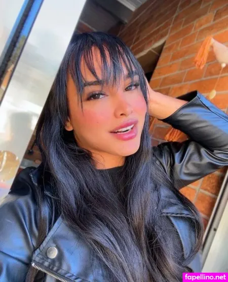 Thainaaccio OnlyFans Thumbnail #UOcRV5kqzO