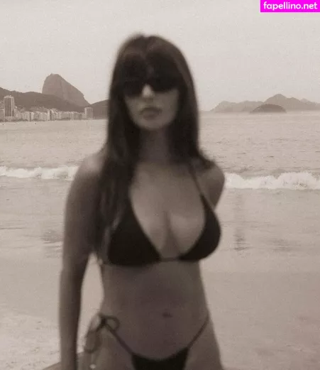 Thais Braz OnlyFans Thumbnail #9RqvfThJMn