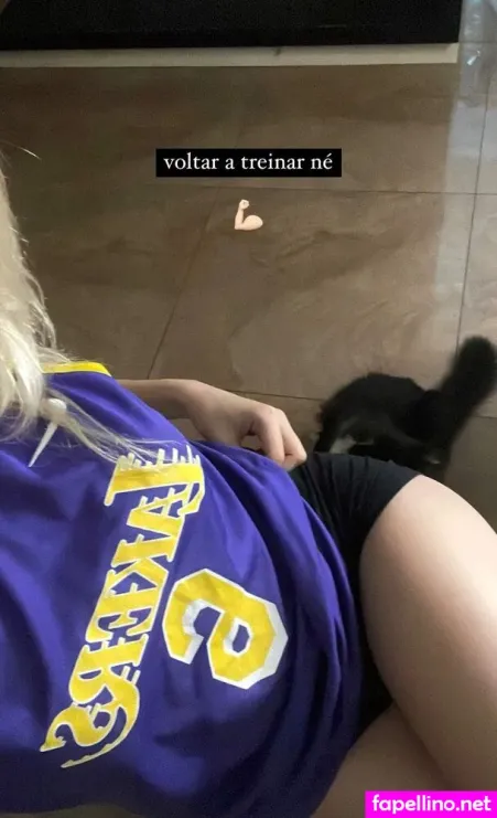Thais Konbauer OnlyFans Thumbnail #9eZEMlFIct