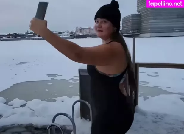 Thais Nakaguma OnlyFans Thumbnail #UYI2qko6Fa