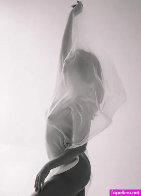 Thais Yoga OnlyFans Thumbnail #UtI5V32gWd