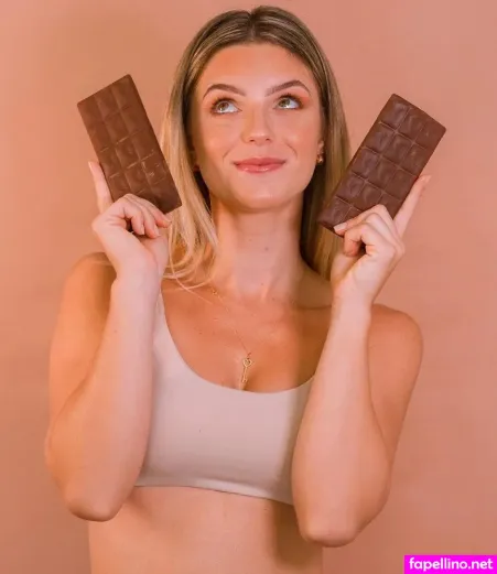 Thaisa Leal OnlyFans Thumbnail #wurNJGTfNk