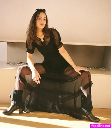 Thalia Besson OnlyFans Thumbnail #7K7UojUnuC