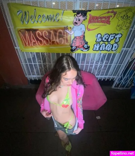 Thalia Besson OnlyFans Thumbnail #WZsBIVPcOT