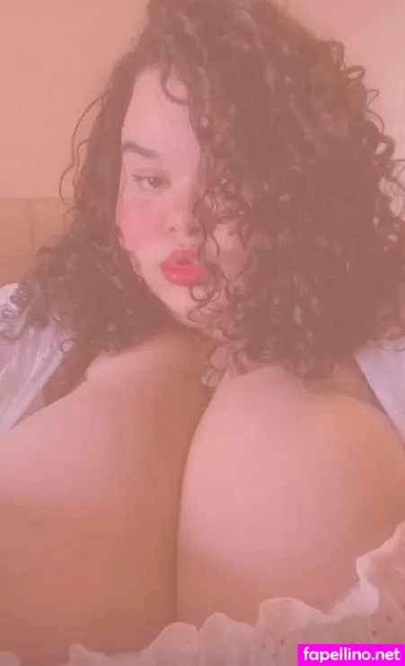 Thalia Brandao OnlyFans Thumbnail #ubg2q92abV