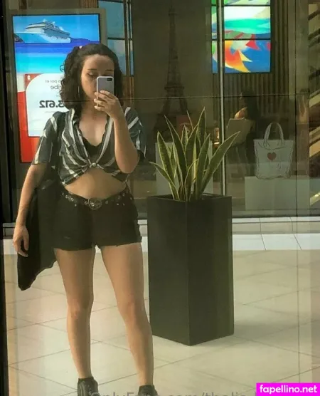 Thalia Bubbles OnlyFans Thumbnail #wIKykRplNi