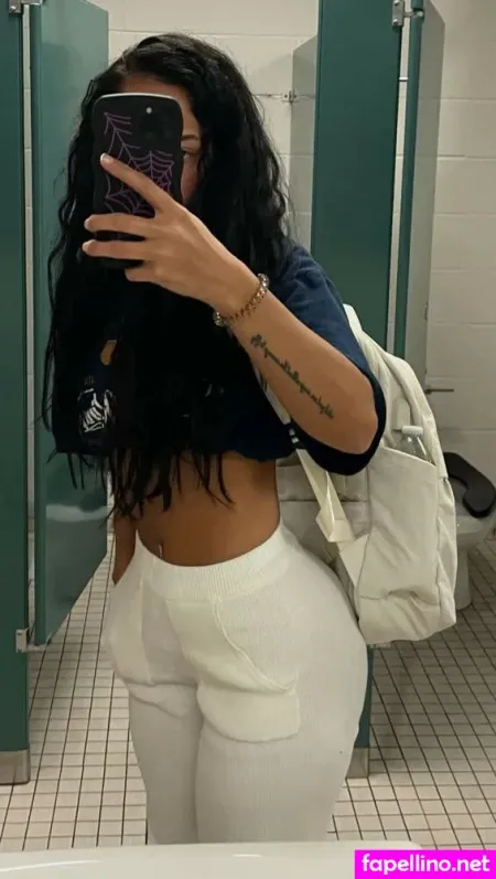 Thalia Mercedes OnlyFans Thumbnail #ESAiQgulUj