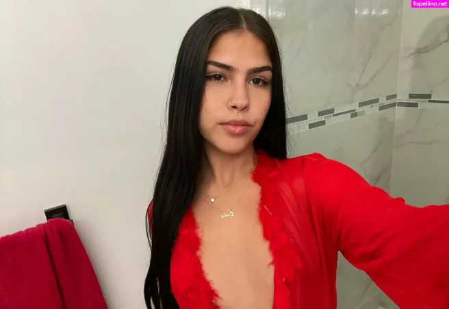 Thalia Rodriguez OnlyFans Thumbnail #WHIQF1JkUu