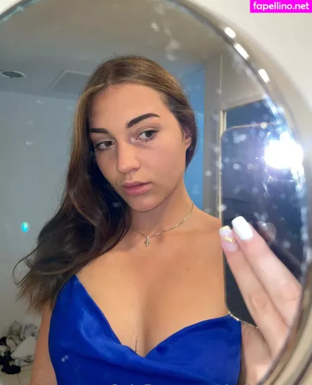 Thalia Sarris 1 OnlyFans Thumbnail #rLPuzOeNI1