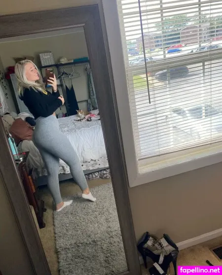 Thalialynnfree OnlyFans Thumbnail #H9zXr7VfTG