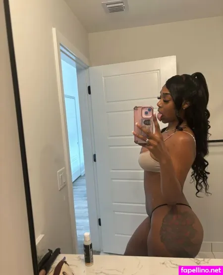 Tharealglamxperienc OnlyFans Thumbnail #N7YJe6i9Wj