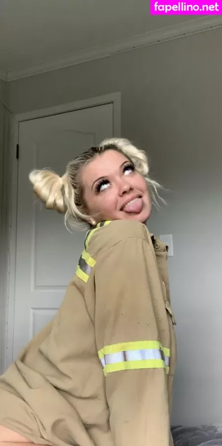 Thaslinkytwinkyshow OnlyFans Thumbnail #xVirLdCpwI