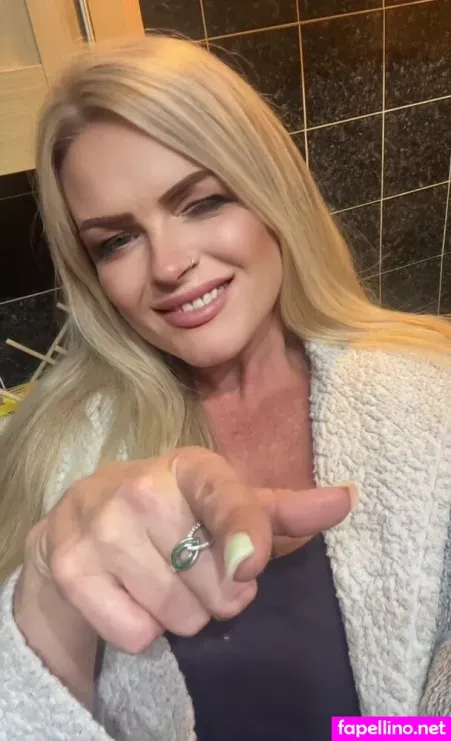 That Blonde Niki OnlyFans Thumbnail #JePfUnh5ET