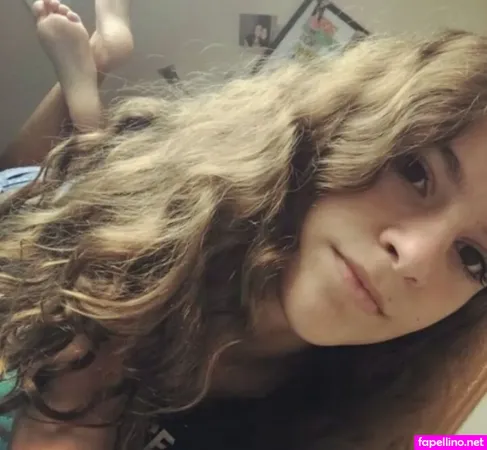 Thata Big Soles OnlyFans Thumbnail #zFigGqi86W