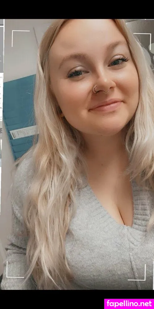 thatblondebtchronnie Nude Leaked OnlyFans Photo #51m9ZggfB1
