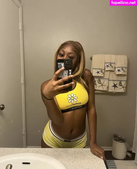 Thatbrxt00 OnlyFans Thumbnail #FbbDiK8G31