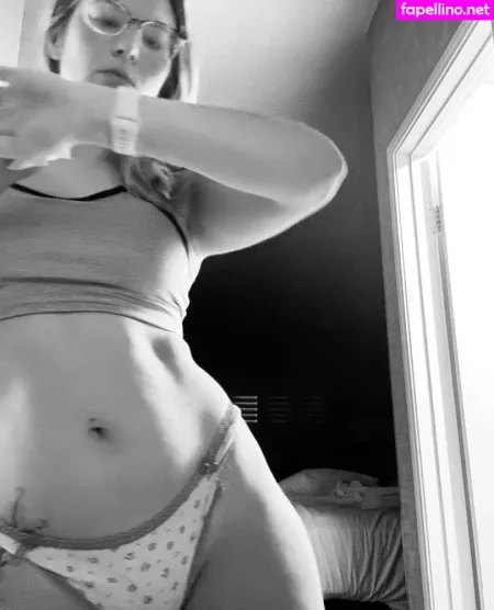 Thaternurse OnlyFans Thumbnail #yHWIyKF2A9