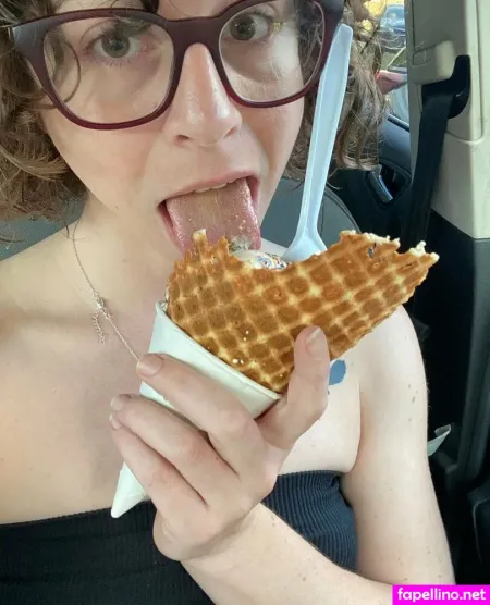 Thatladycheekz OnlyFans Thumbnail #ZmrCtJn1N3