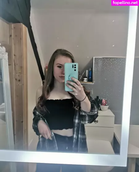 Thatlittleminigirl OnlyFans Thumbnail #Hz8pLwP5bO