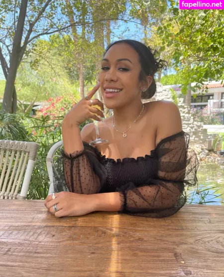 Thatonegirlmikeyvlogs OnlyFans Thumbnail #5xO6V8St5O