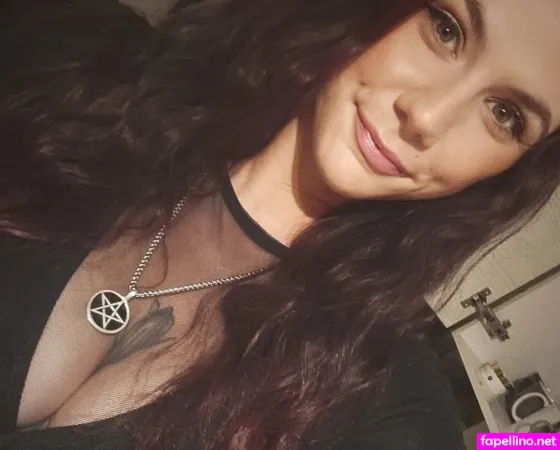 Thatoneweirdgoth OnlyFans Thumbnail #S8P6NOzKM0