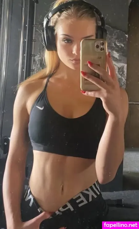 Thatsvroni OnlyFans Thumbnail #Zj8cxDvgBu