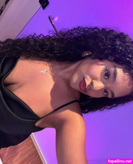 Thattbitcht OnlyFans Thumbnail #Cx4LqMNm8l