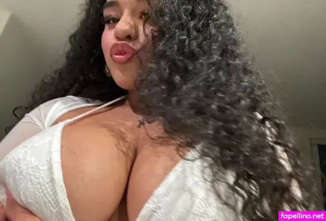 Thattbitcht OnlyFans Thumbnail #WbTspVPVxE