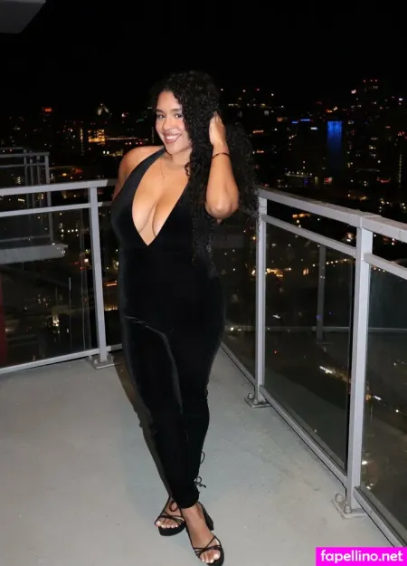 Thattbitcht OnlyFans Thumbnail #dBivWsZEbO