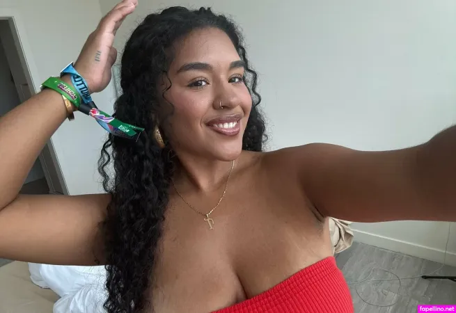 Thattbitcht OnlyFans Thumbnail #zqIaT2rovL