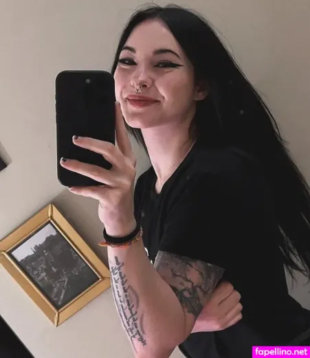 Thatwolfbaby Main Profile Photo