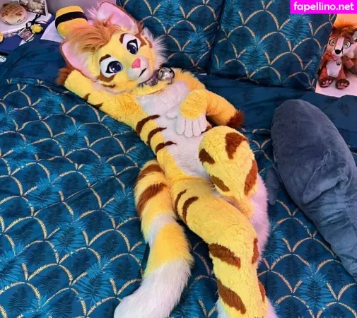 Thatyellowkitty OnlyFans Thumbnail #D4VEf0NNUS