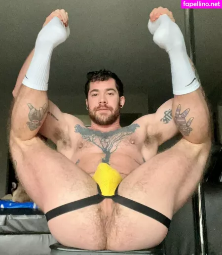 Thatyogafvcker OnlyFans Thumbnail #HsaEwcXtu9